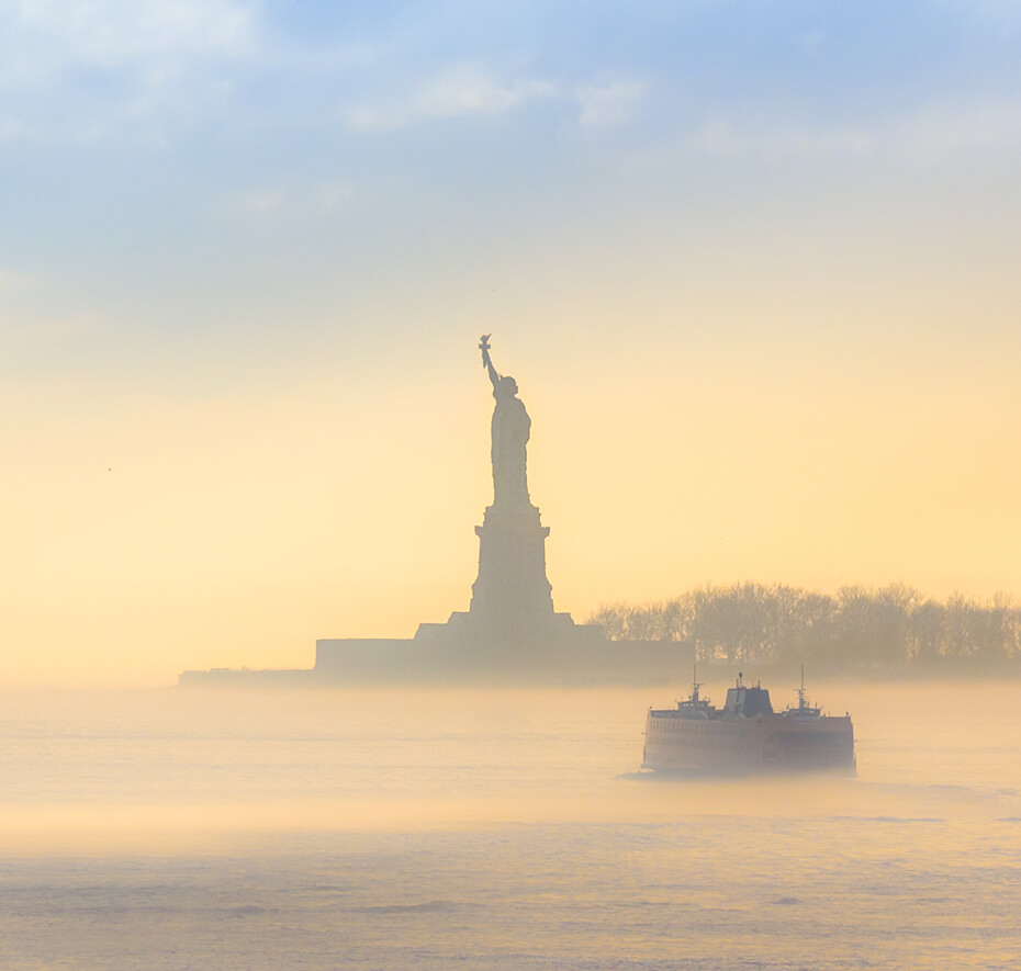 Viaggio su misura a New York con Statua della Libertà vista dal mare