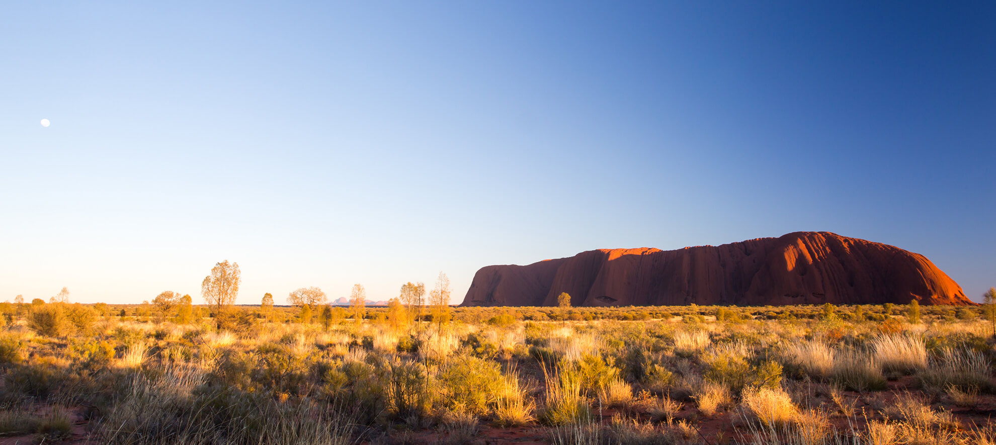 Viaggio su misura in Australia con monolite rosso nell’Outback